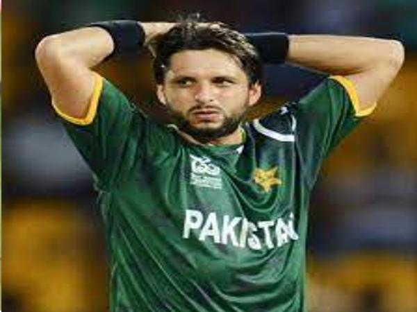 మెచ్చుకున్న పాక్ లెజెండ్