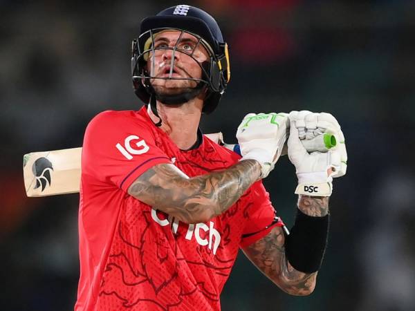  జట్టులోకి రానివ్వని మోర్గాన్..