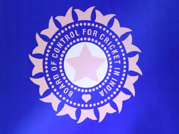 దరఖాస్తుల ఆహ్వానం