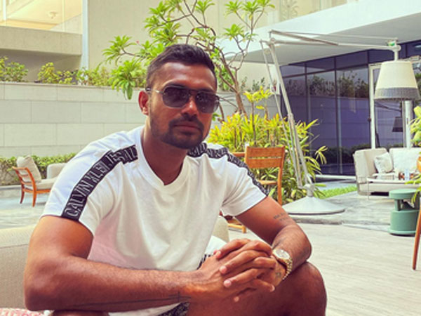 గాయంతో జట్టుకు దూరమైనా..