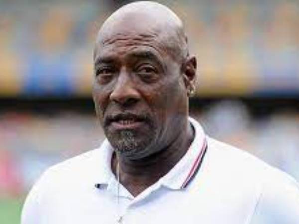 ఫుట్‌బాల్ ప్రపంచకప్ ఆడిన ఏకైక క్రికెటర్..