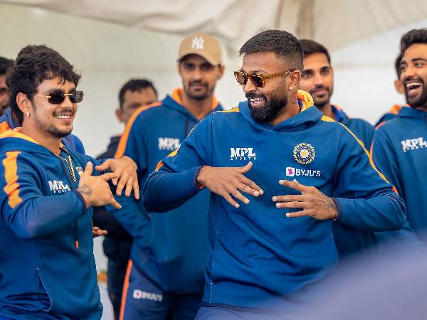 అందరికి అవకాశం ఇవ్వలేం కదా..