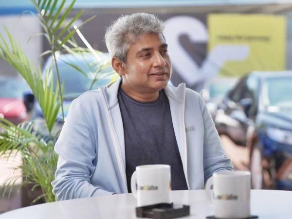 మ్యూజికల్ చైర్ గేమ్‌లా..