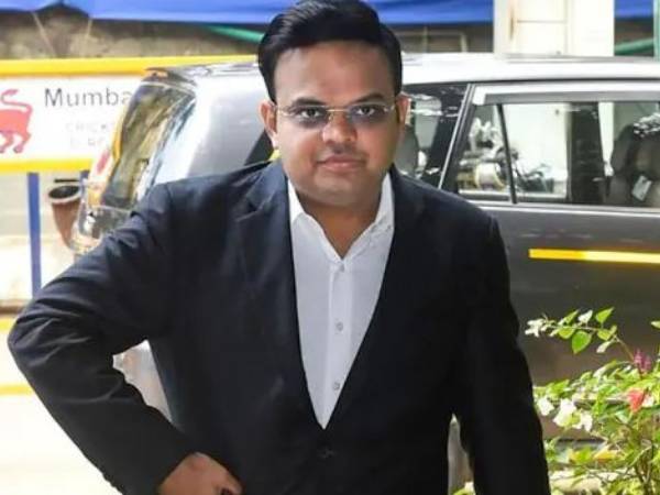 ఫైనాన్స్ కమిటీ చీఫ్‌గా..