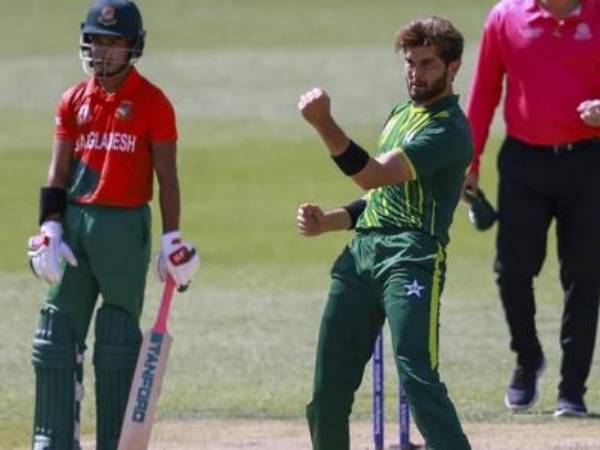 తక్కువ స్కోరుకే.. తక్కువ స్కోరుకే..