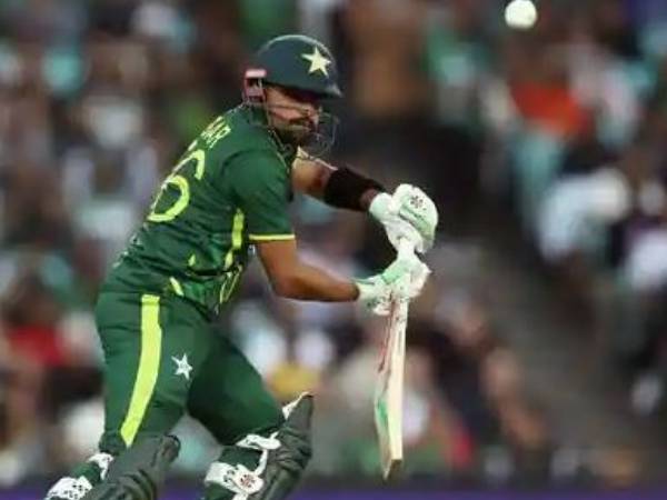 తడబడ్డ బ్యాటింగ్ ఆర్డర్.. తడబడ్డ బ్యాటింగ్ ఆర్డర్..