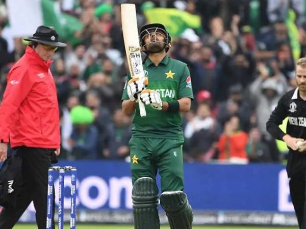  నక్కతోక తొక్కి..