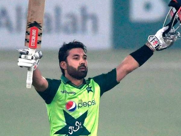 అదే బాటలో బ్యాటర్లు.. 