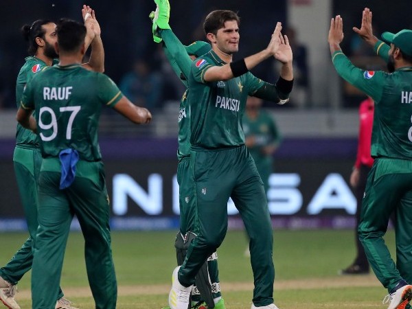  రెండు పాయింట్లతో..