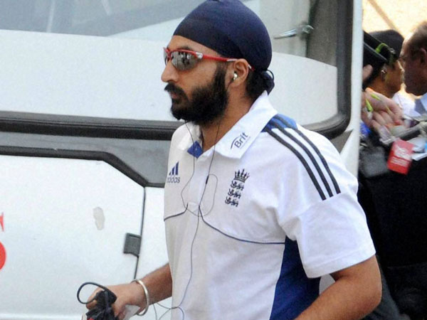 సెమీస్‌లో పోరాటమే లేదు