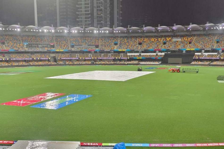 T20 World Cup 2022: Rain stops play, Pakistan on top as South Africa stutter to 69/4 in 186-run chase T20 World Cup 2022: Rain stops play, Pakistan on top as South Africa stutter to 69/4 in 186-run chase