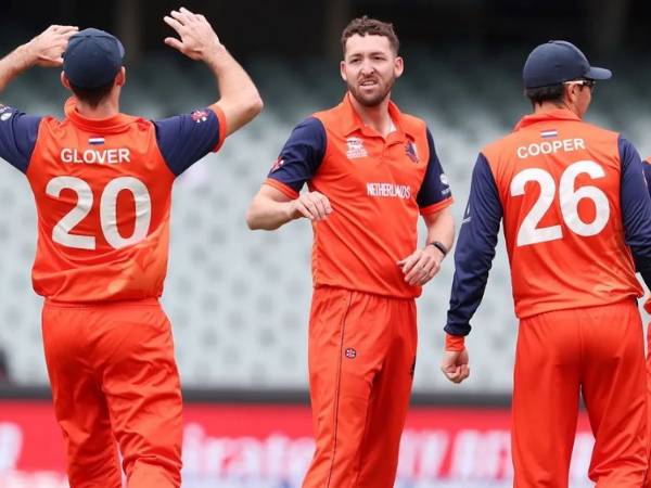 నెదర్లాండ్స్ అద్భుతం..