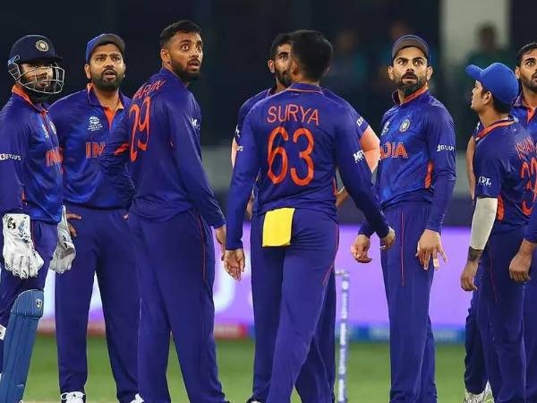  విదేశాల్లో రెండు సిరీస్‌లు..