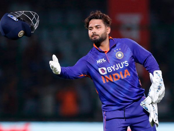 రిషభ్ పంత్‌కు చాన్స్..