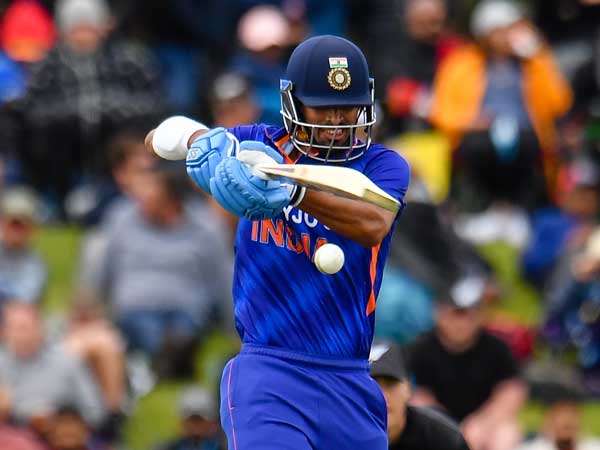 Washington Sundar heroics give india a fighting score