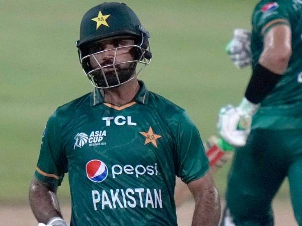 మహ్మద్ హ్యారిస్‌తో