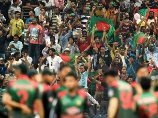 2015లో గుండ్లు కొట్టించారు.. 2015లో గుండ్లు కొట్టించారు..