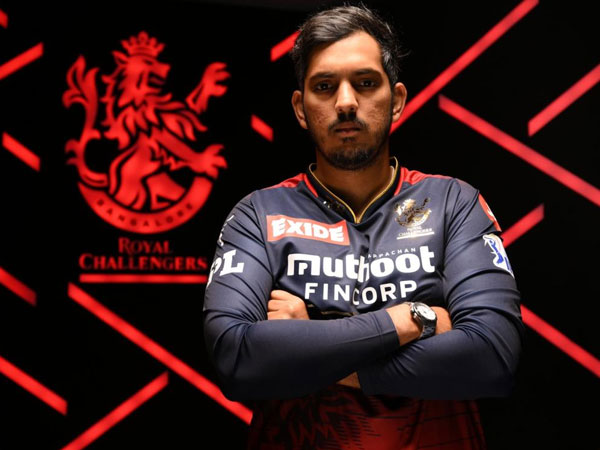 దేశవాళీ క్రికెట్ కూడా ఆడని.. దేశవాళీ క్రికెట్ కూడా ఆడని..