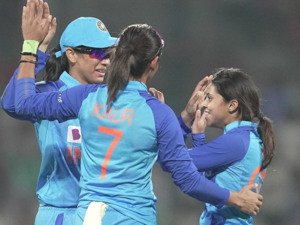 పాకిస్థాన్‌తో తొలి మ్యాచ్..