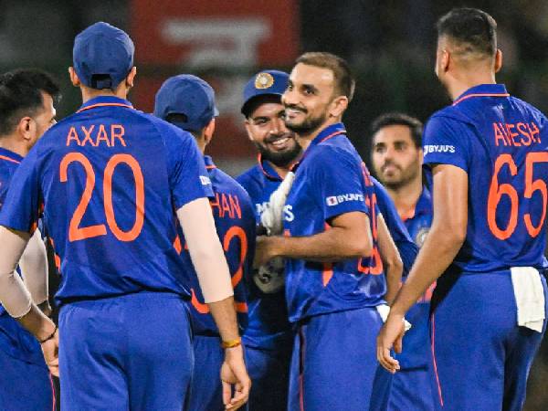 తప్పుకోక తప్పదు..