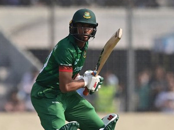 విధ్వంసకర బ్యాటింగ్‌తో..