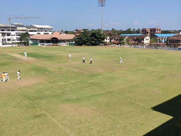 3648 పరుగులతో..