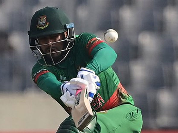 ఆదుకున్న మెహ్‌దీ హసన్..