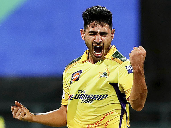 దీపక్ చాహర్, ముఖేశ్ చౌదరితో...