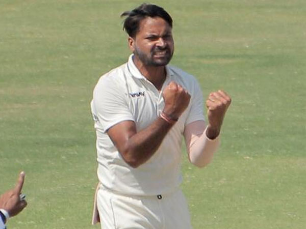  ఈడెన్ గార్డెన్స్‌లోనే..