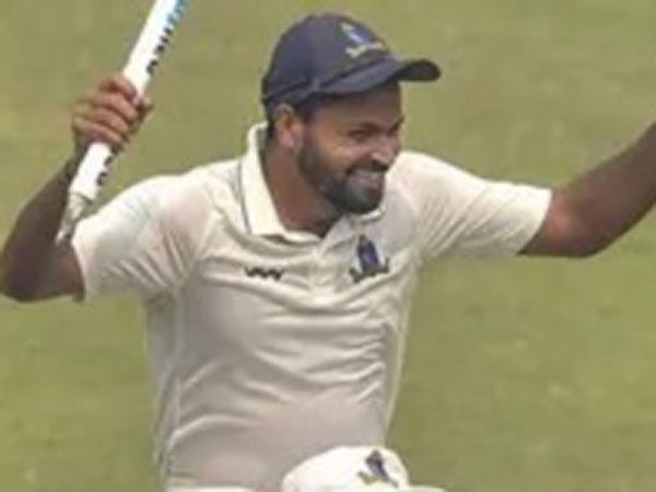 ఫైనల్ ఆడుతుండగా తండ్రికి అనారోగ్యం..