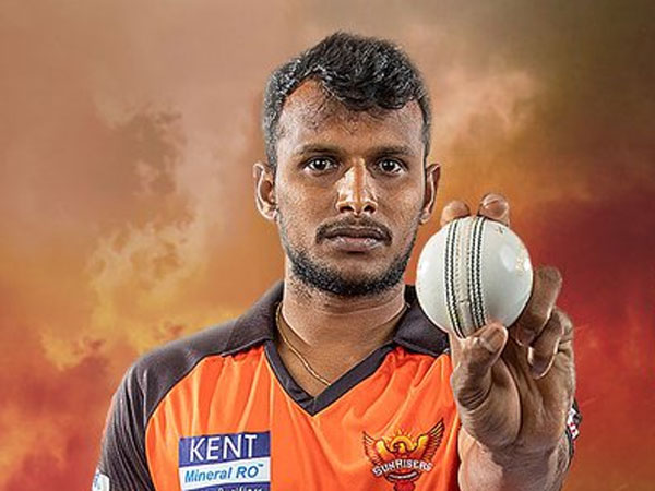 బౌలింగ్..భువీ, రషీద్, నటరాజన్, ఉమ్రాన్