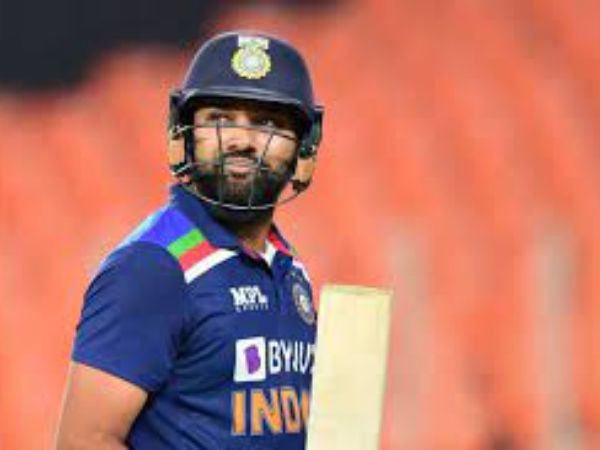 రోహిత్కు పొగ.. రోహిత్కు పొగ..