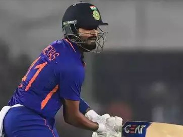  ఆదుకున్న శ్రేయస్ అయ్యర్..