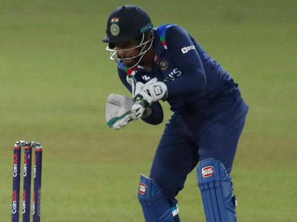 లోయర్ ఆర్డర్‌లో చోటు కష్టం..