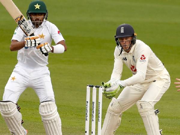 సొంత దేశంపైనే..