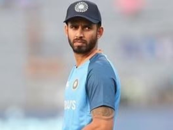  శుభ్‌మన్‌కు బదులు జితేశ్ శర్మ..