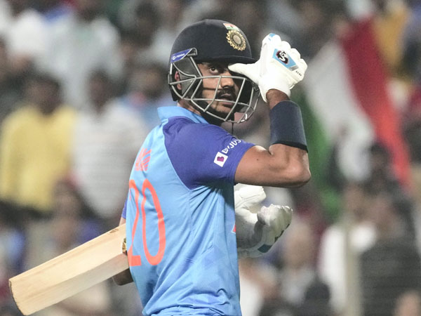 అక్షర్ అట్టర్ ఫ్లాప్