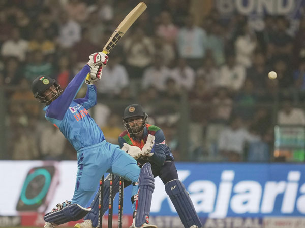 ఆ రెండు సిక్స్‌లే..