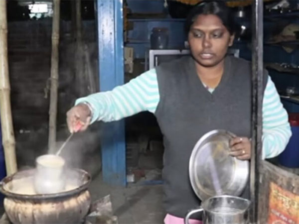 అప్పు తీర్చడం కోసం