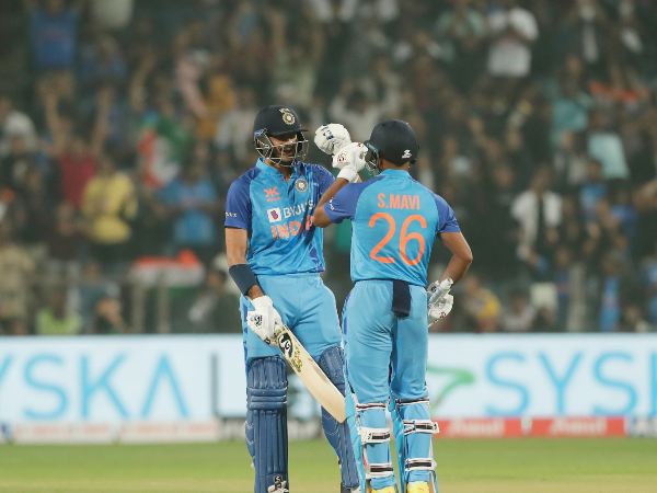 ఓపెనింగ్ జోడీ వైఫల్యం..