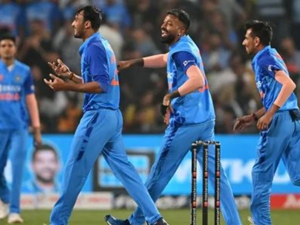 ఉమ్రాన్ దెబ్బతీసినా..