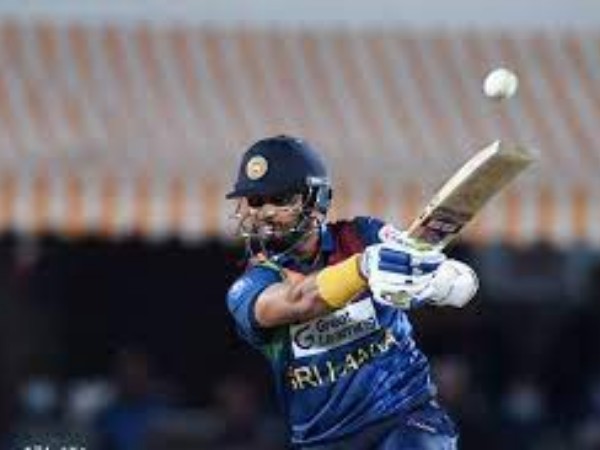 దుమ్మురేపిన ఓపెనర్లు..