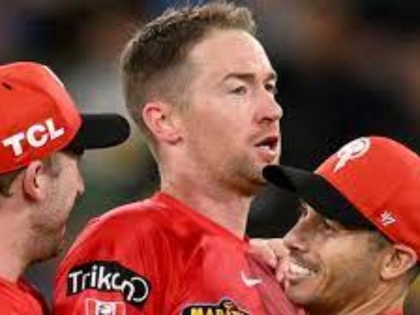  చెలరేగిన రోజర్స్..