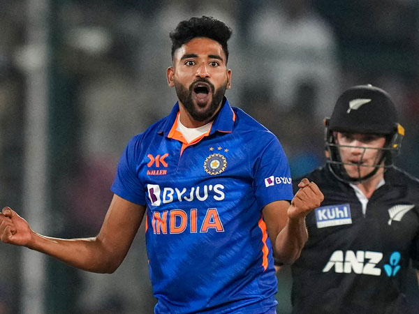 మలుపు తిప్పిన సిరాజ్..