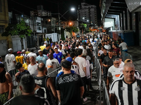 Brazil bids farewell to soccer legend Pele