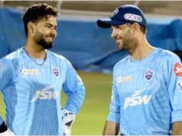 మోకాలికి సర్జరీ..