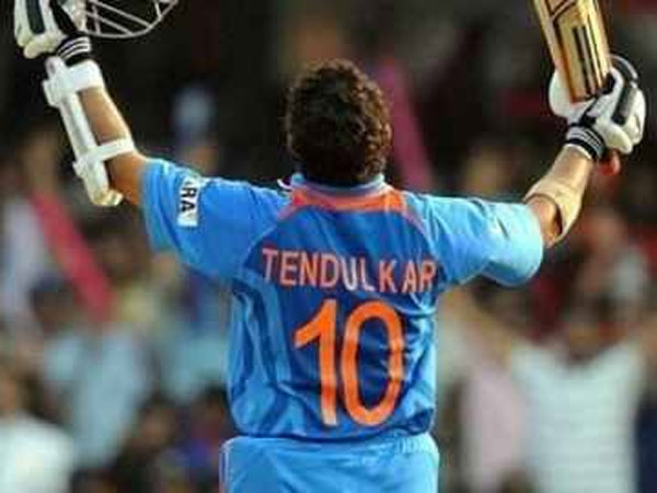 సచిన్ రికార్డుకు సమీపంలో..