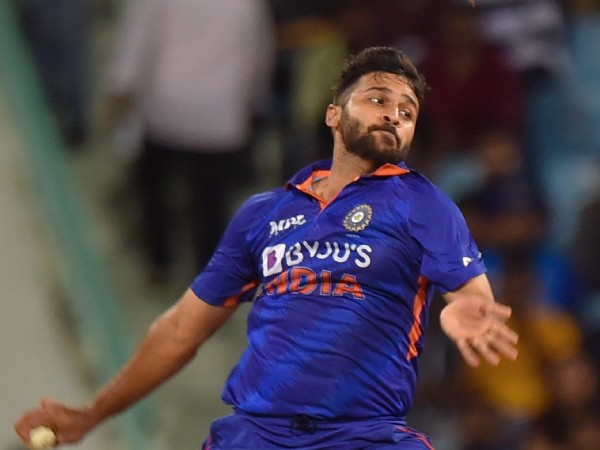 శార్దూల్ ఔట్.. ఉమ్రాన్ ఇన్