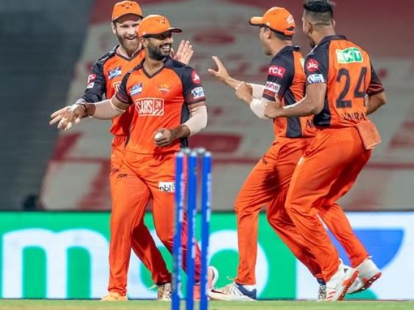 బలంగా స్పిన్ విభాగం..