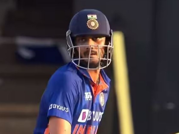 అక్షర్ మెరుపులు..